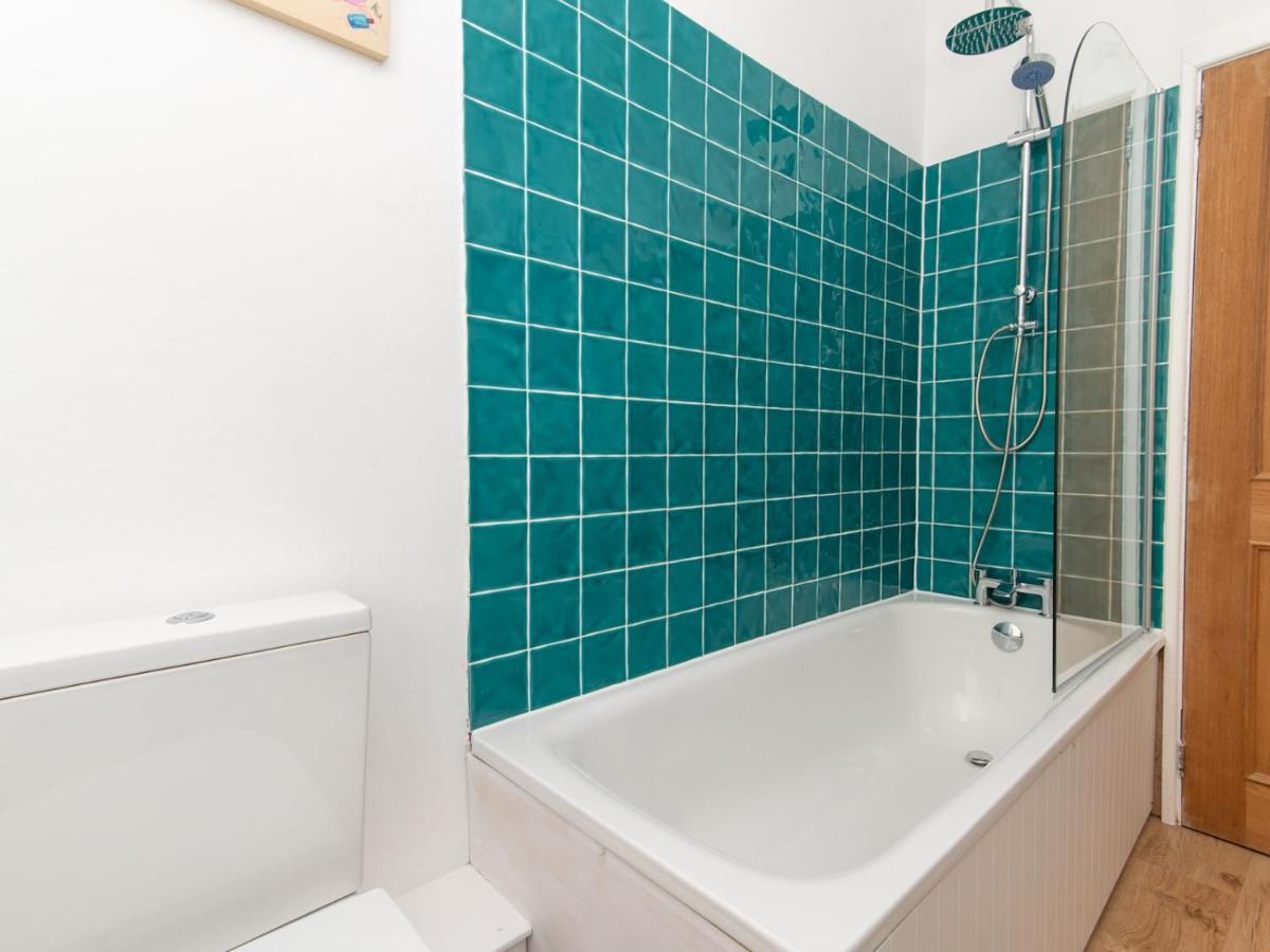 Pass The Keys Stylish 2 Bed Central Bath Apartment With Parking Ngoại thất bức ảnh