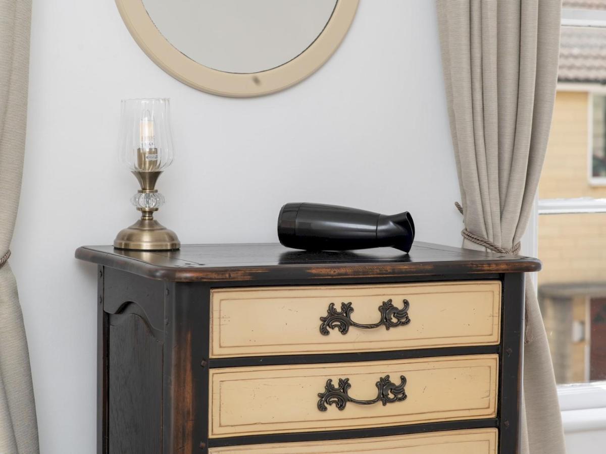Pass The Keys Stylish 2 Bed Central Bath Apartment With Parking Ngoại thất bức ảnh